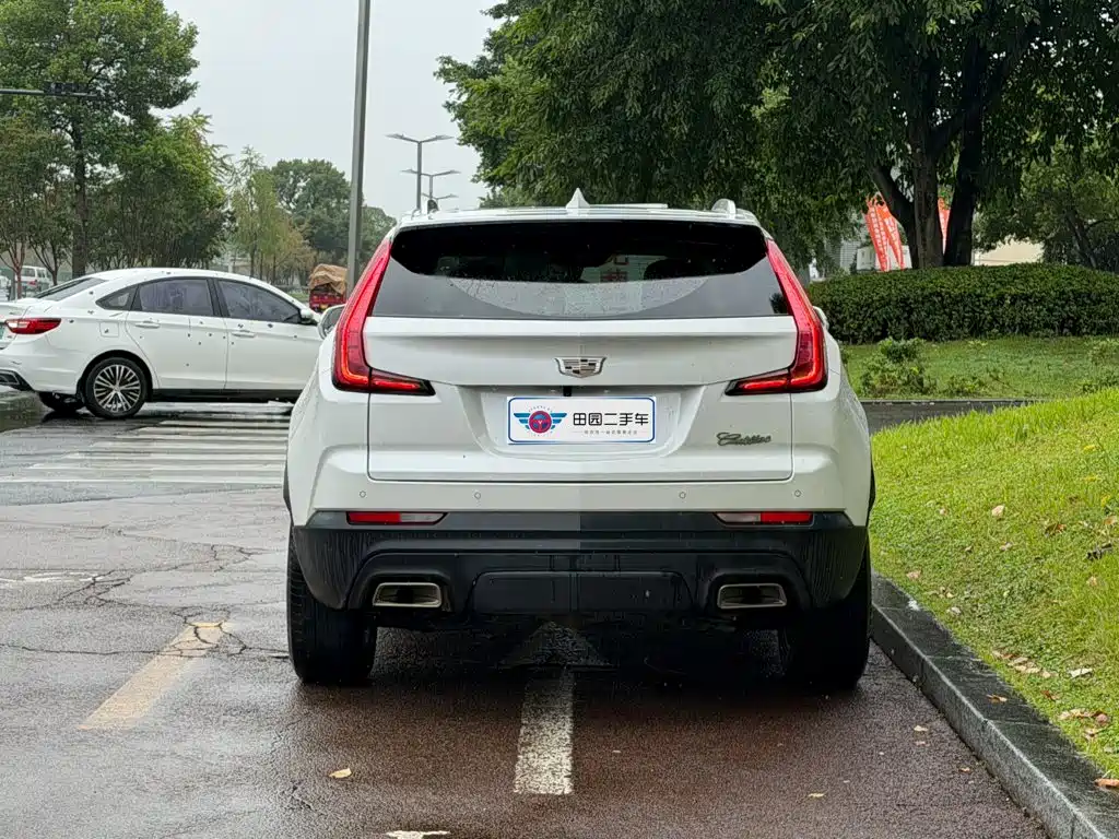 Cadillac XT4 — миниатюра 5
