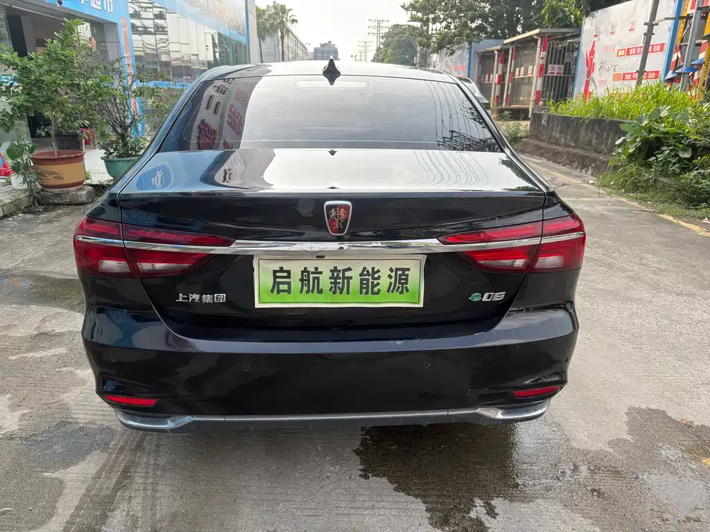 Roewe i6 New Energy — миниатюра 10