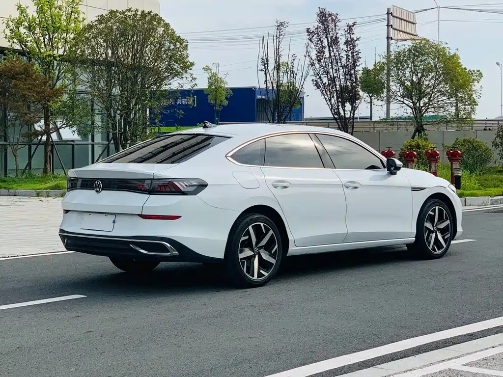 Volkswagen Lamando — миниатюра 8