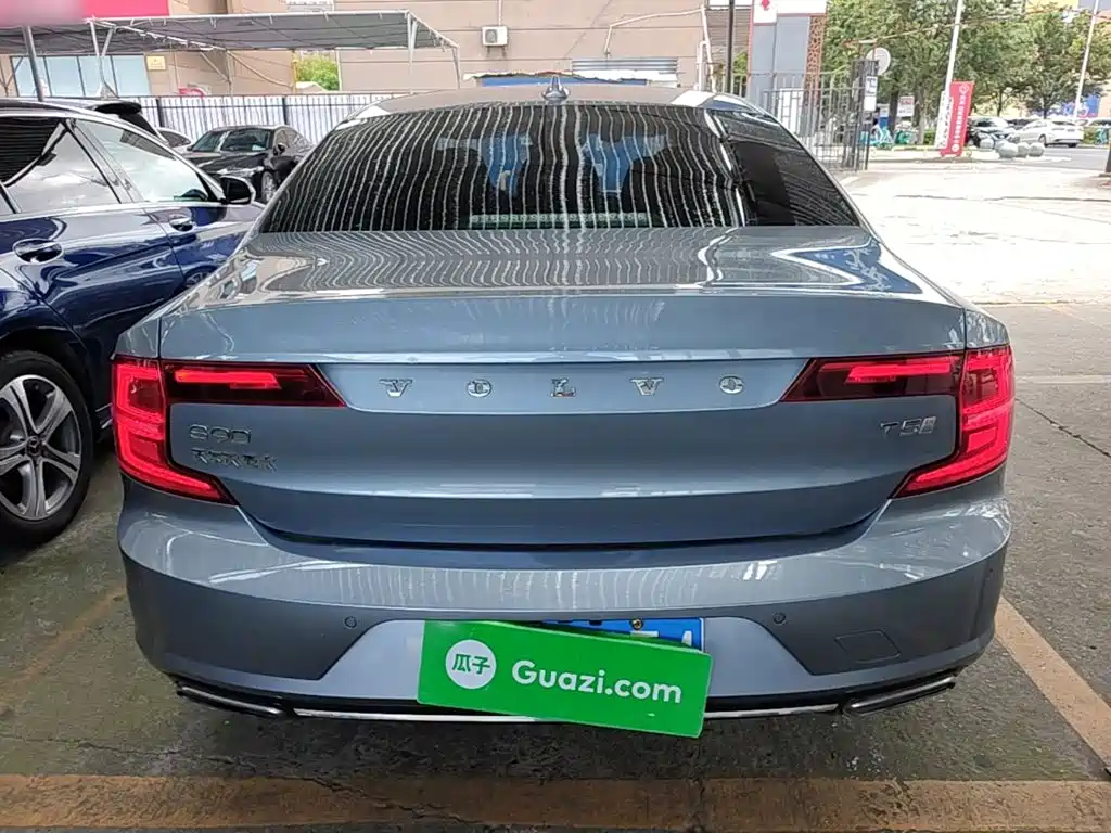 Volvo S90 — миниатюра 6