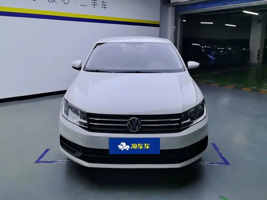 Volkswagen Santana — миниатюра 2