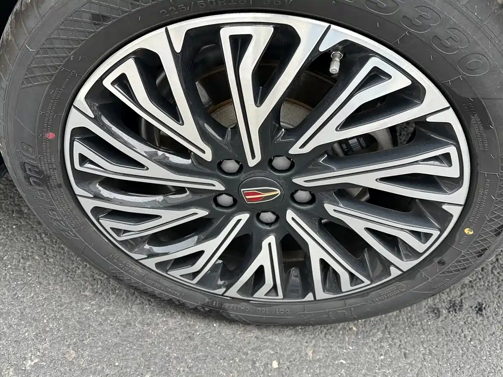 Hongqi Hongqi H5 — миниатюра 4
