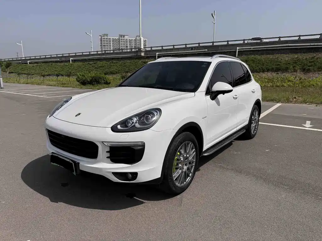 Porsche Cayenne Hybrid