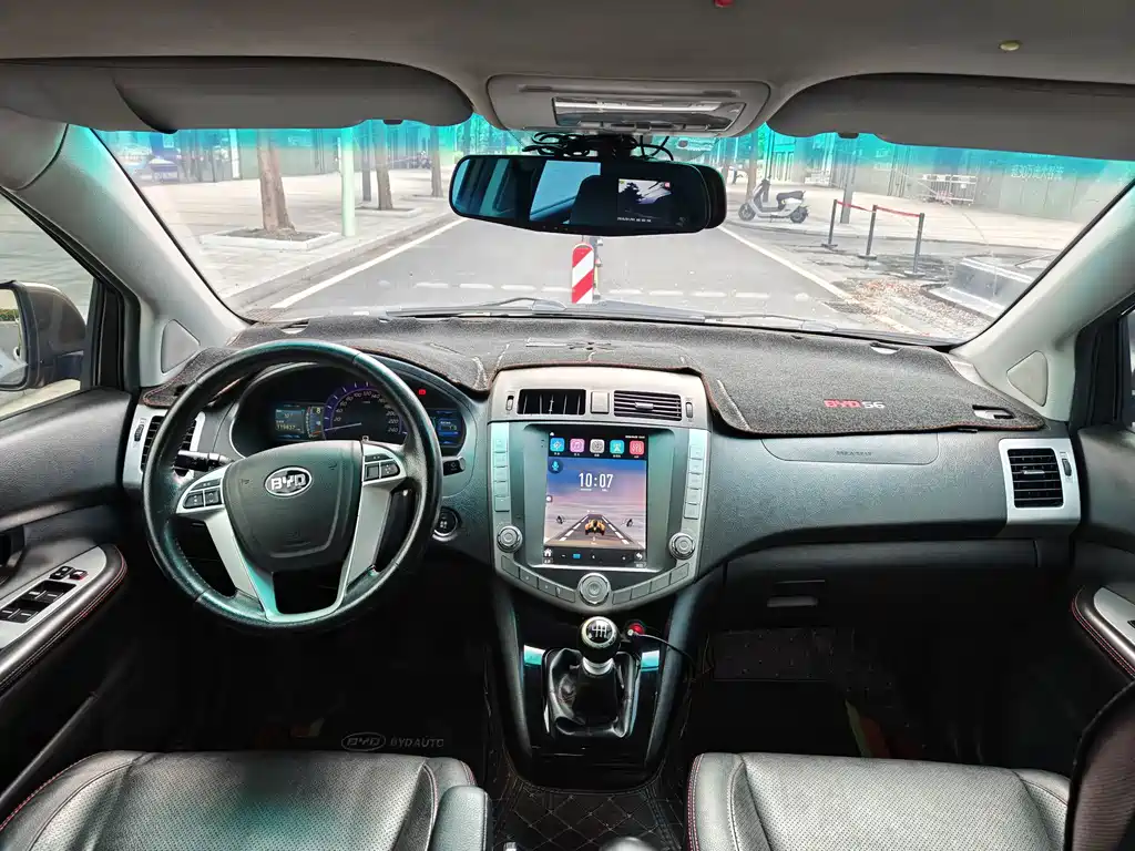 BYD S6 — миниатюра 4
