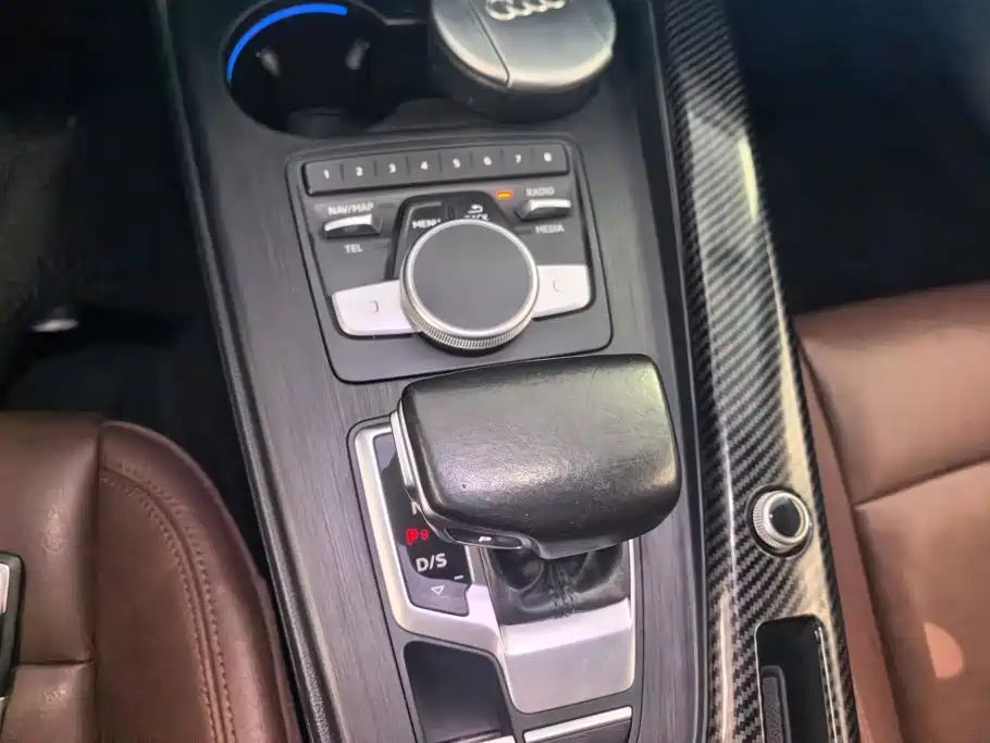 Audi A4L — миниатюра 16
