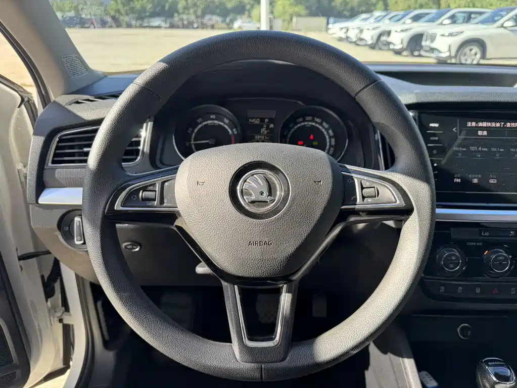 Skoda Kamiq — миниатюра 12