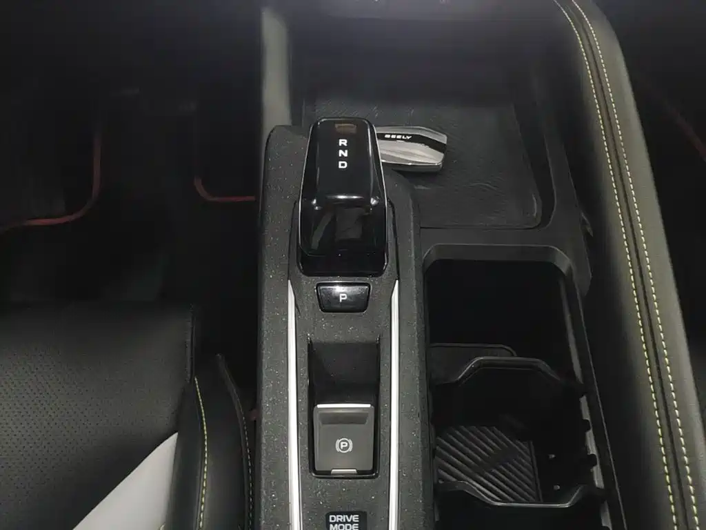 Geely Binyue — миниатюра 14