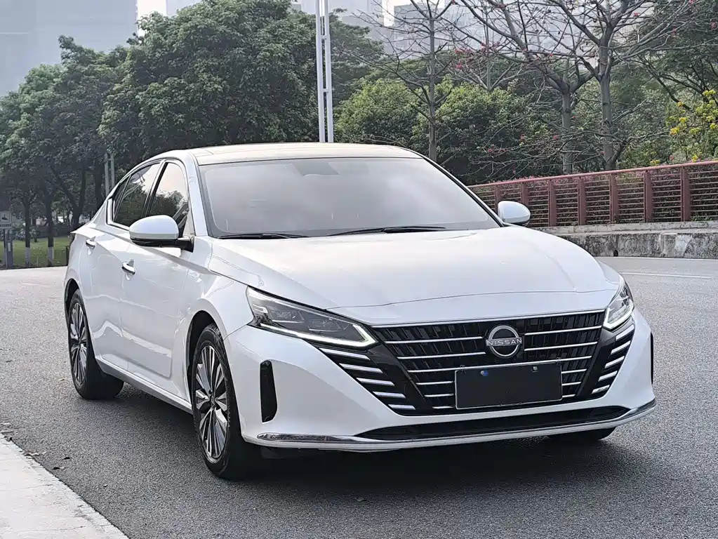 NISSAN TEANA