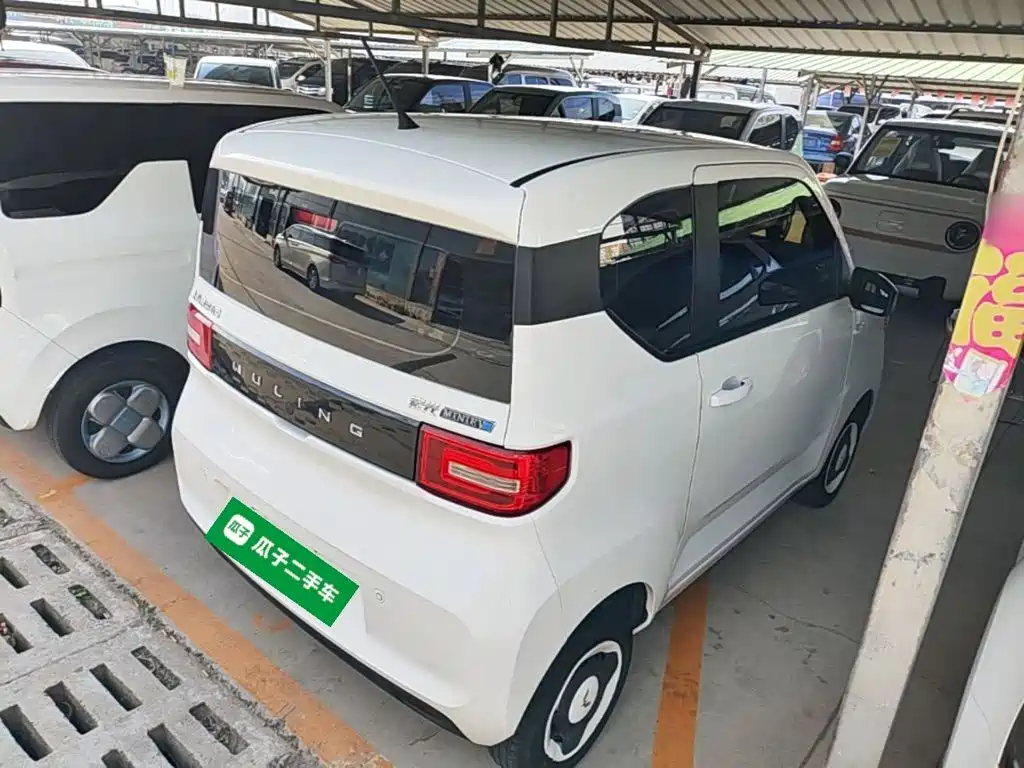 Wuling MINIEV — миниатюра 7