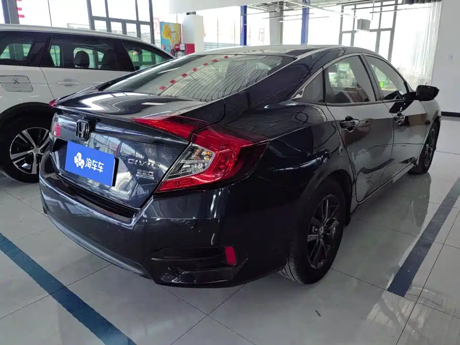 Honda Civic — миниатюра 3