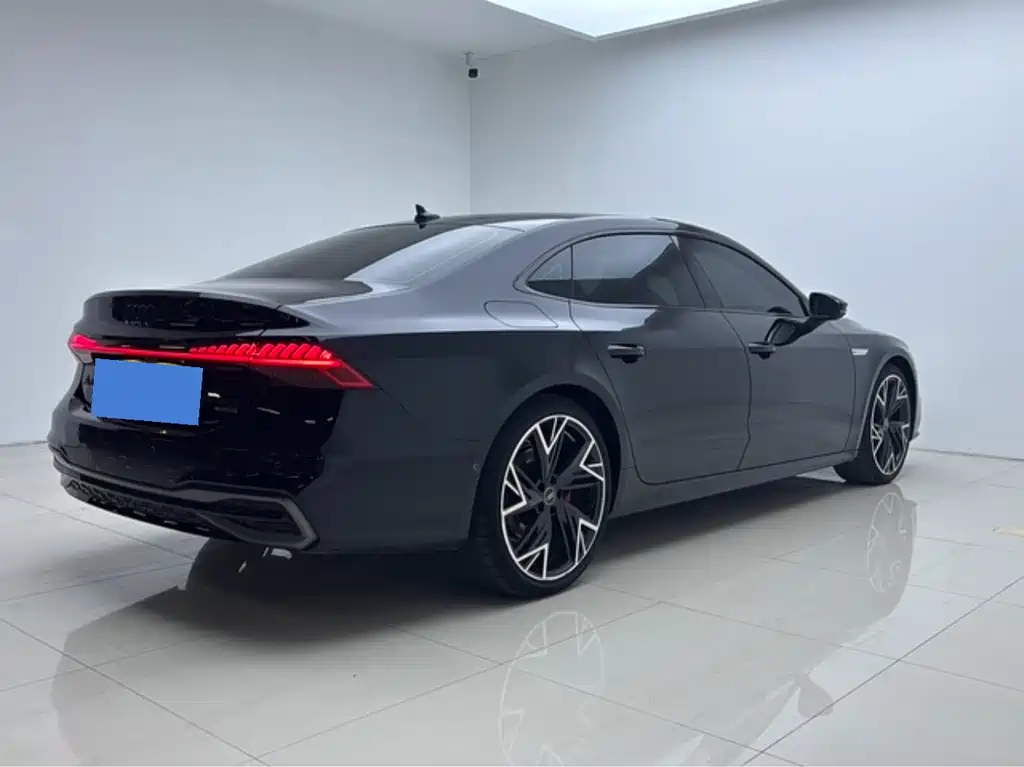 Audi A7L — миниатюра 12