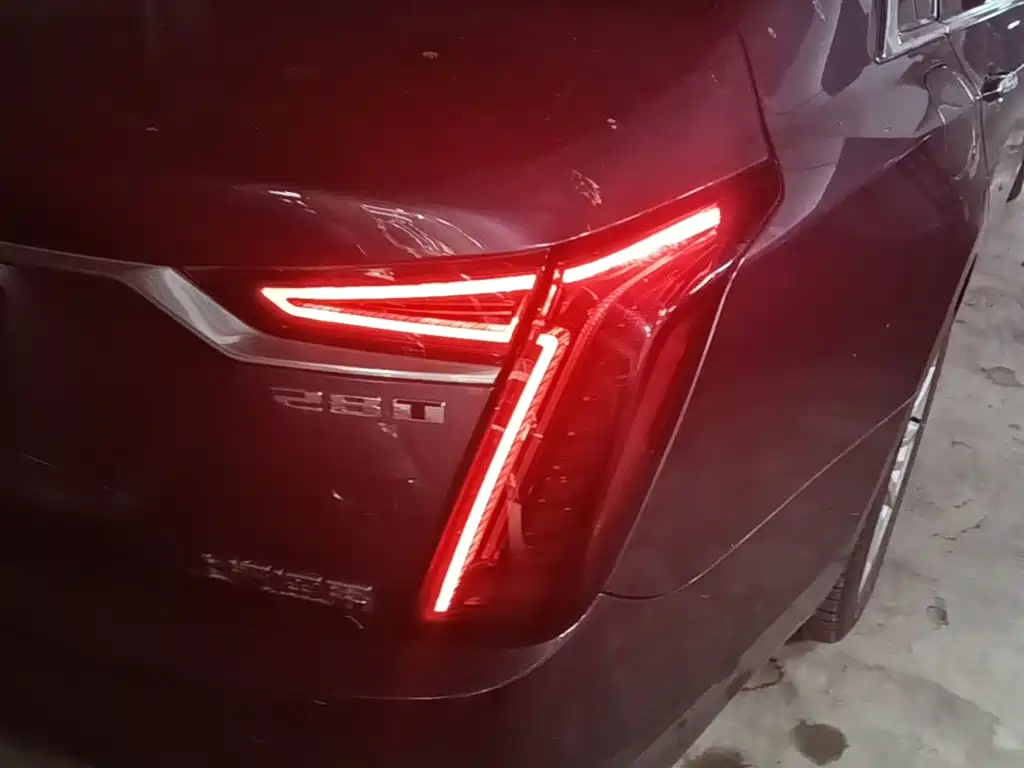 Cadillac CT6 — миниатюра 8
