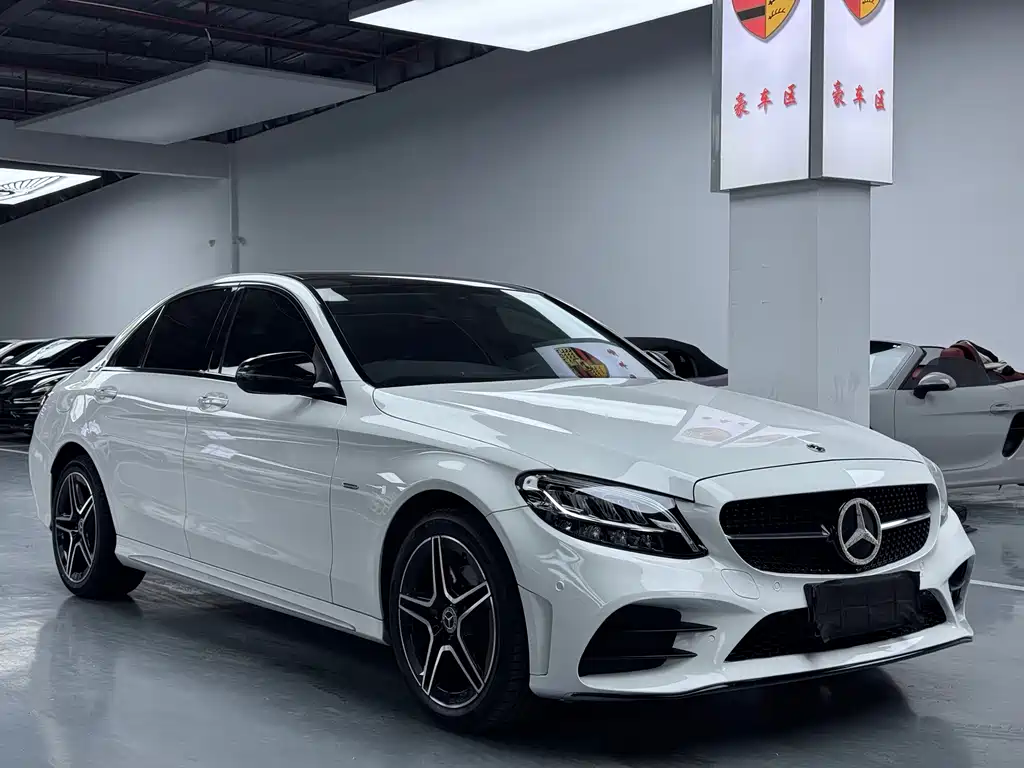 Mercedes-Benz C-Class — миниатюра 3