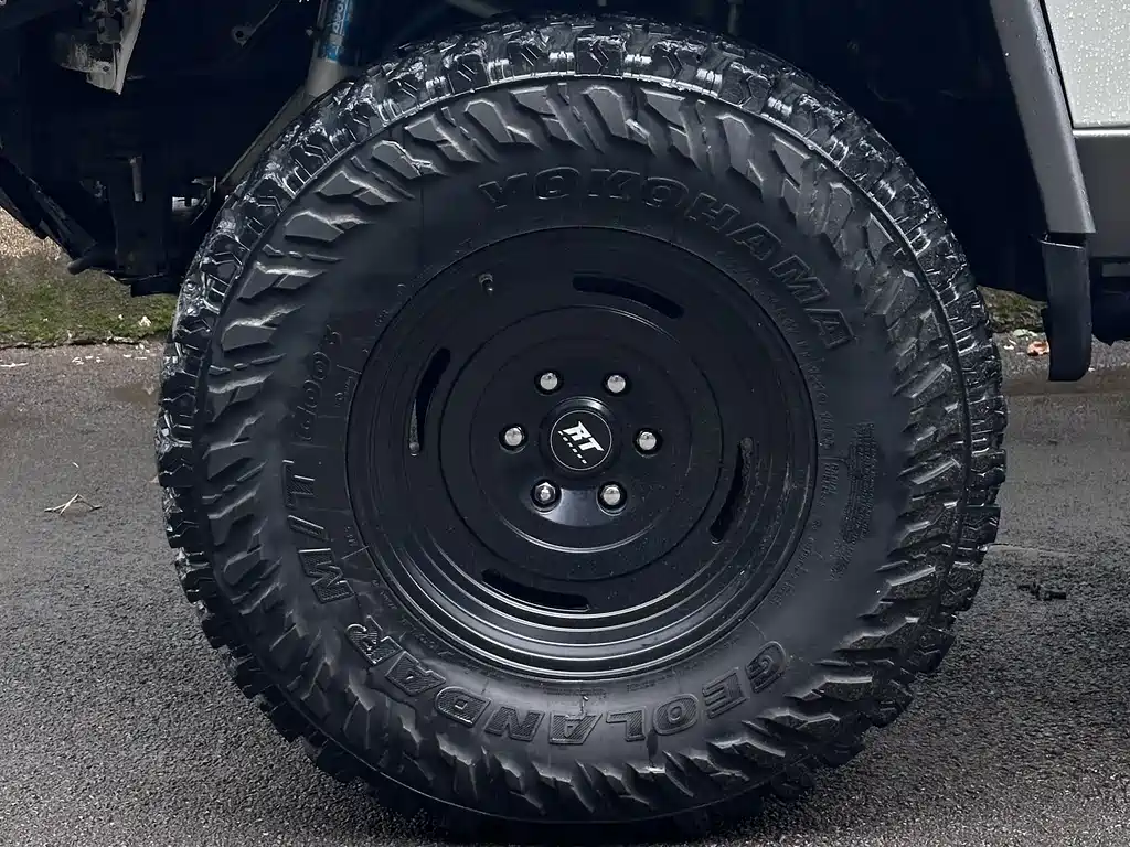 Toyota FJ Cruiser — миниатюра 3