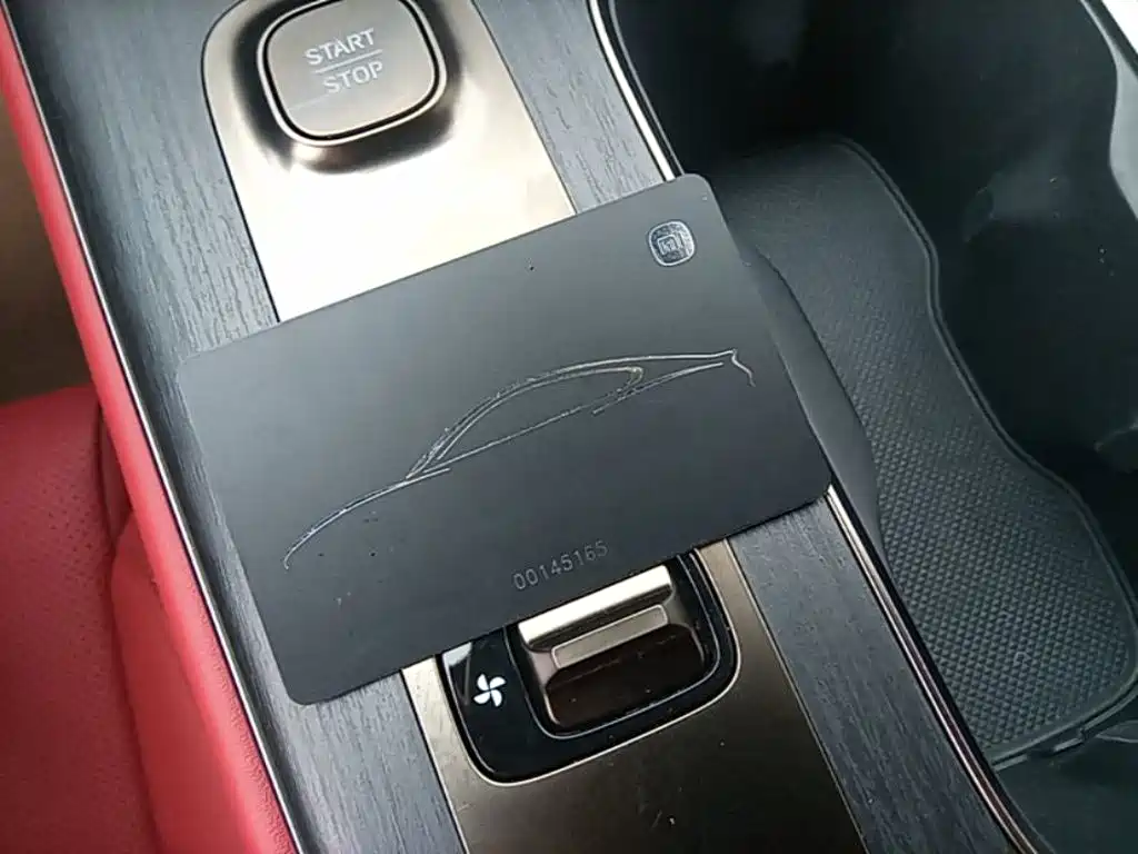 Xiaomi SU7 — миниатюра 9