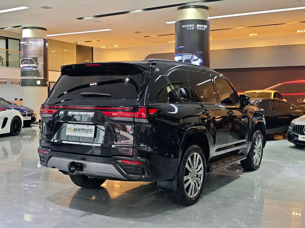 Lexus LX — миниатюра 6