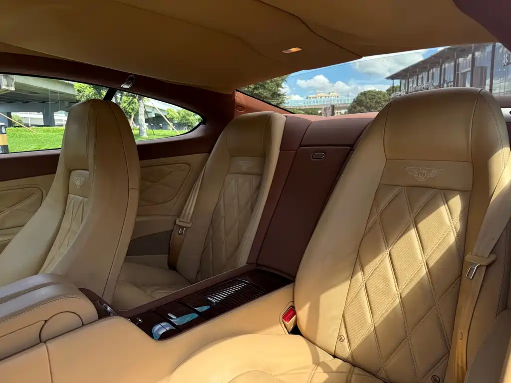 Bentley Continental — миниатюра 15