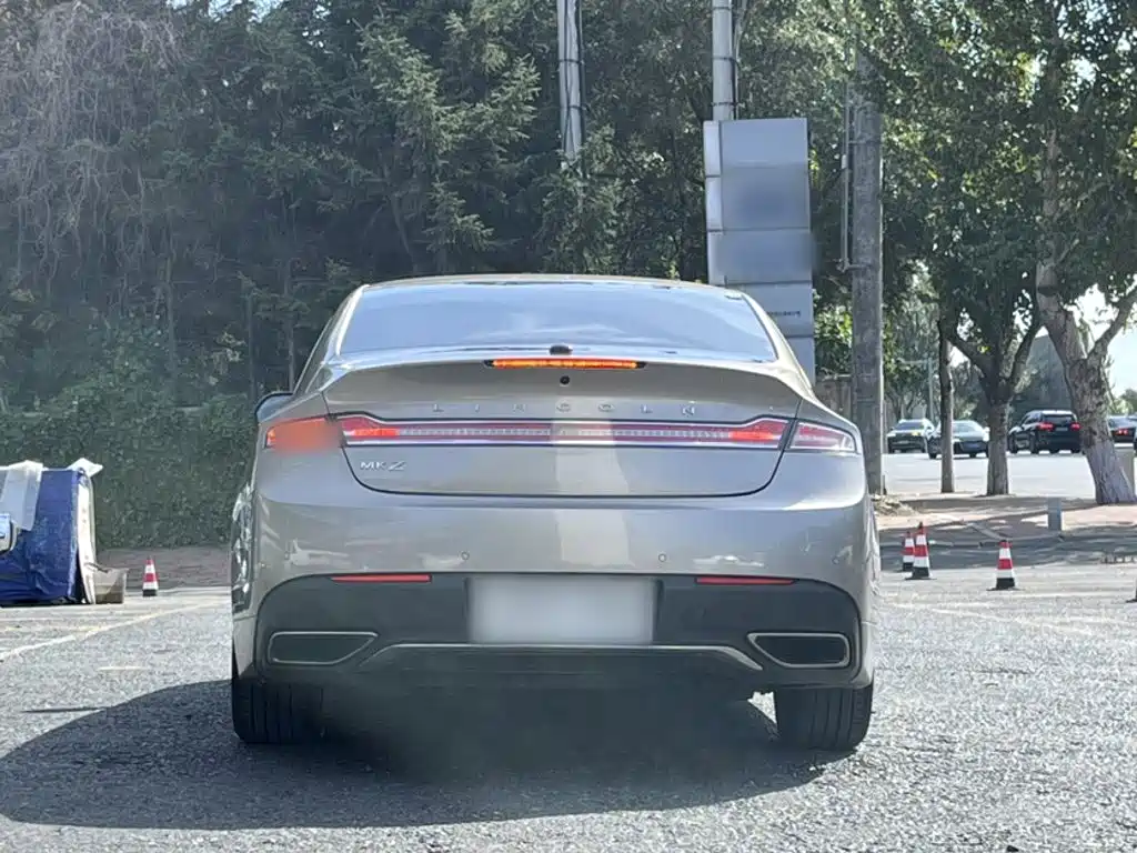 Lincoln MKZ — миниатюра 15