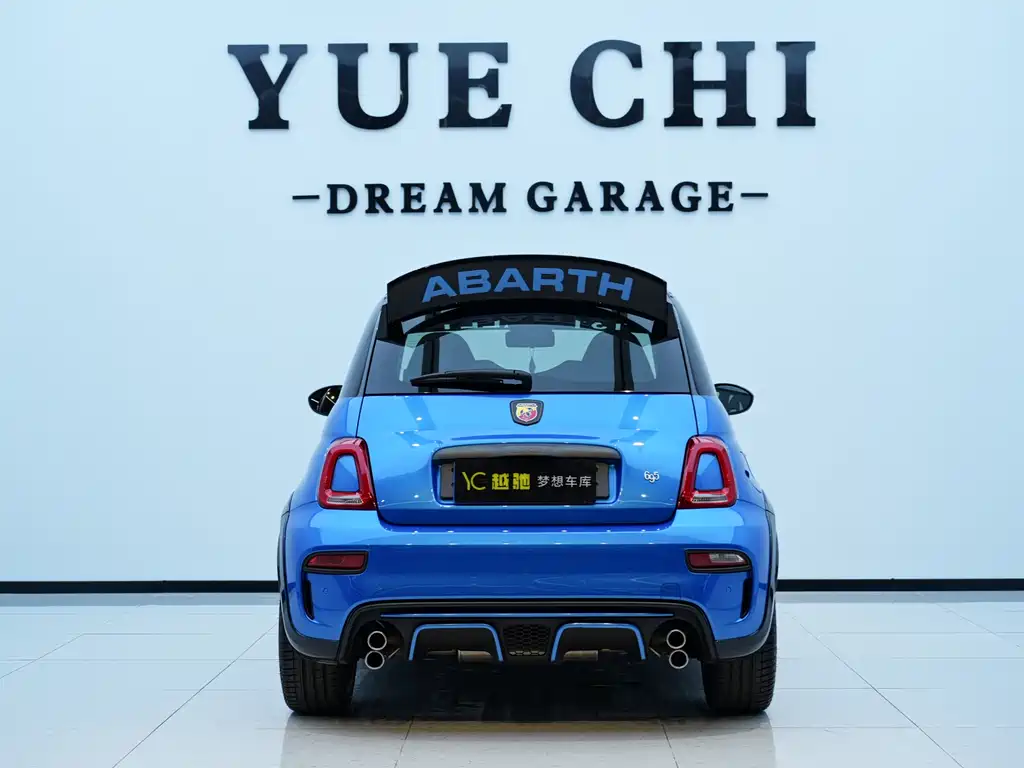 Abarth 695 2024 1.4T AT