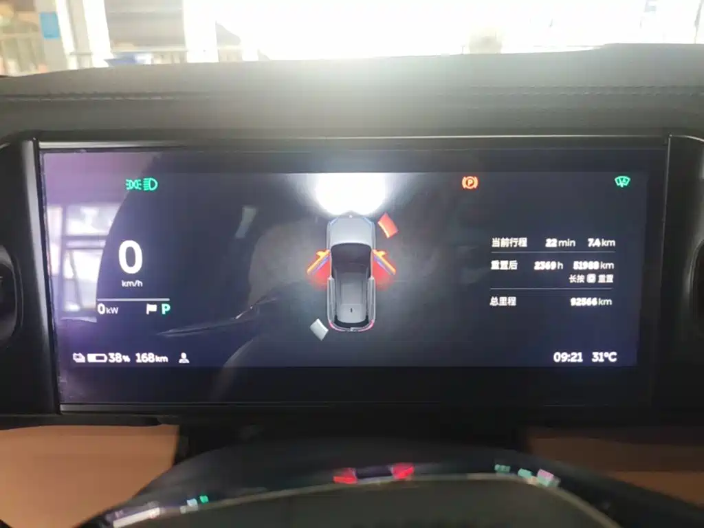 NIO ES6 — миниатюра 12