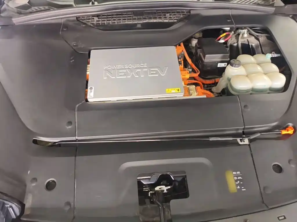NIO ES6 — миниатюра 20