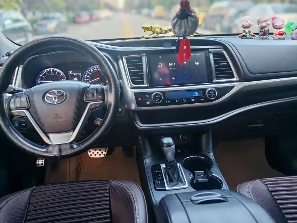 Toyota Highlander — миниатюра 8