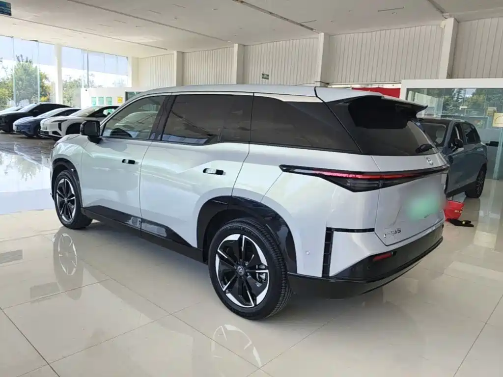 Toyota bZ3X — миниатюра 5