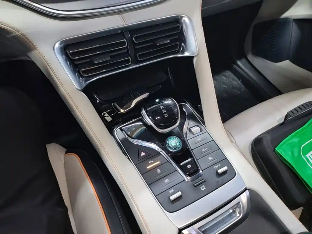 BYD PLUS New Energy — миниатюра 14