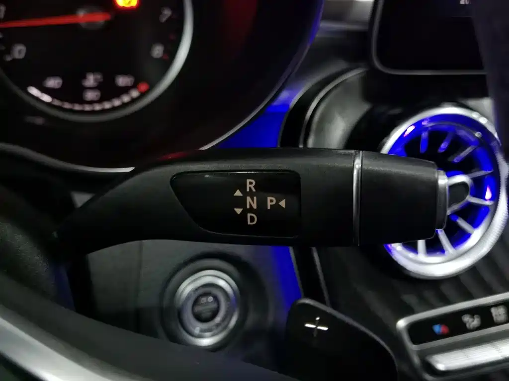 Mercedes-Benz C-Class — миниатюра 13