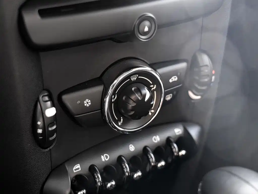 Mini Mini 2011 1.6L COOPER Fun