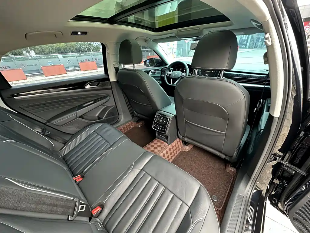 Volkswagen Passat — миниатюра 18