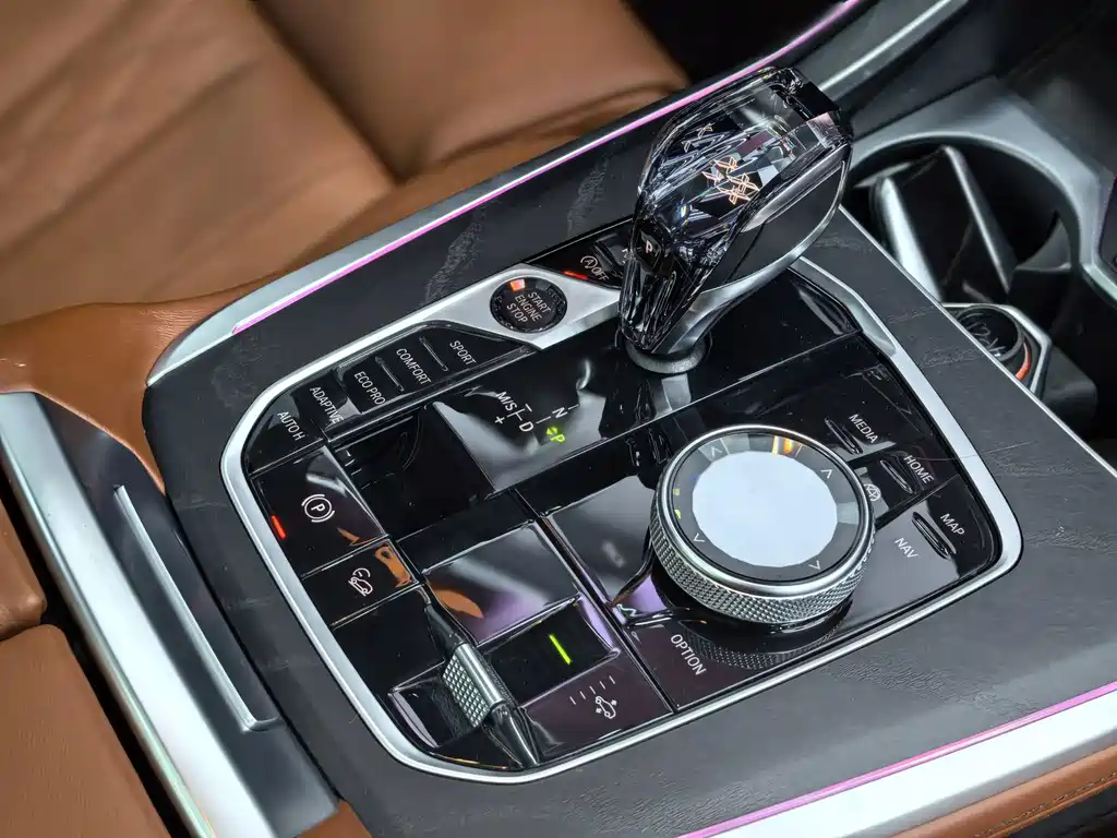 BMW X7 — миниатюра 25