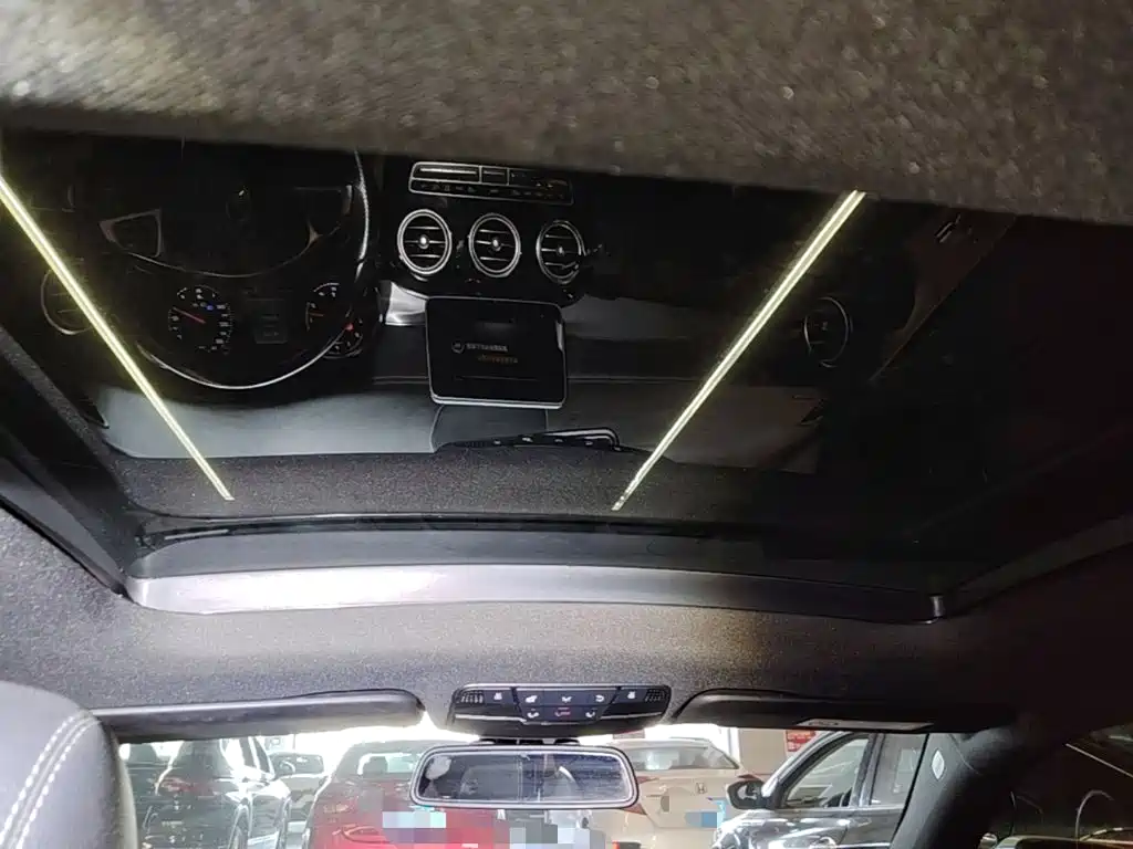 Mercedes-Benz C-Class (Import) — миниатюра 18