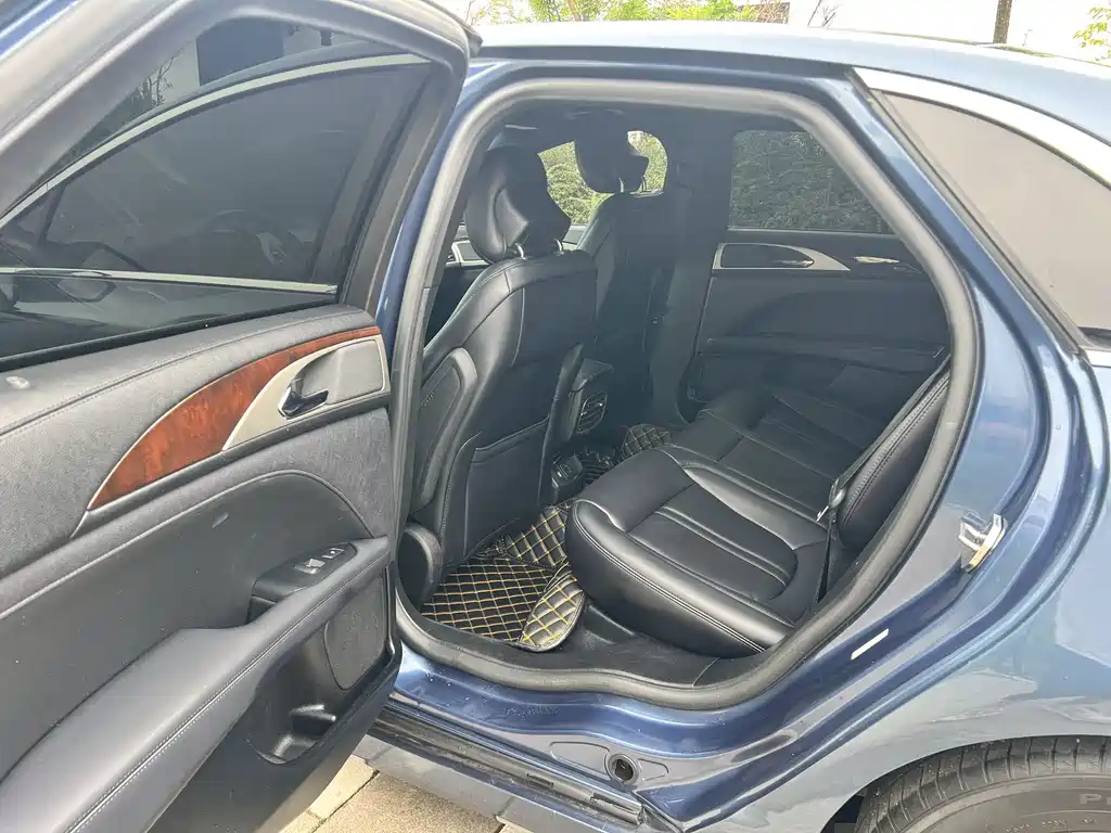 Lincoln MKZ — миниатюра 11