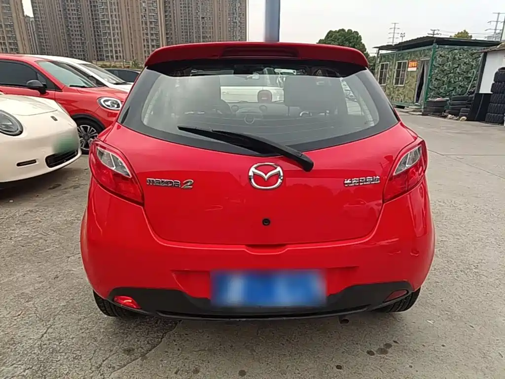Mazda 2 — миниатюра 6