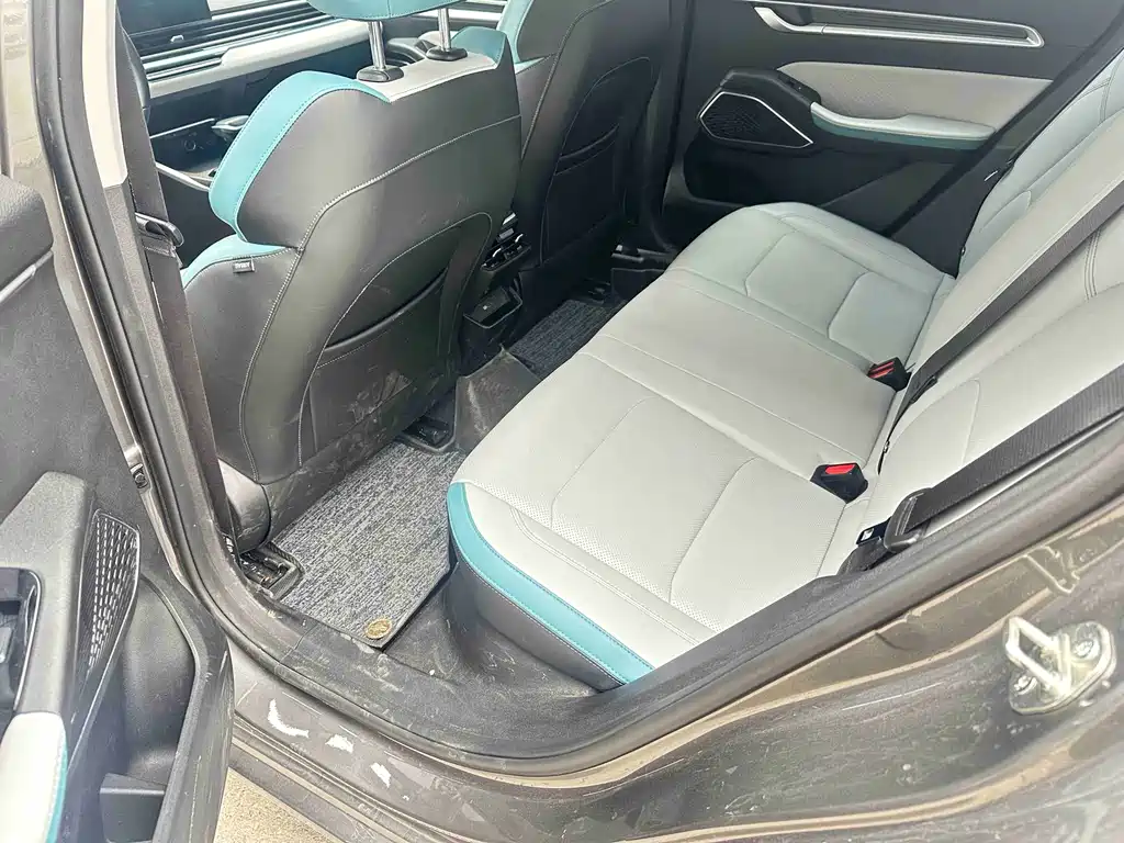 GEELY AUTOMOBILE EMGRAND