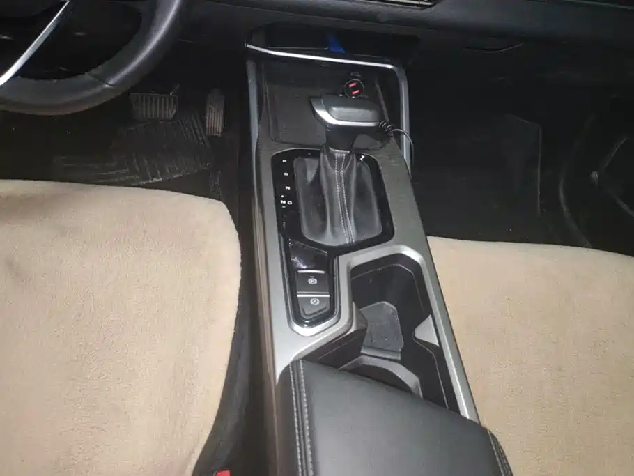 Geely Emgrand — миниатюра 16