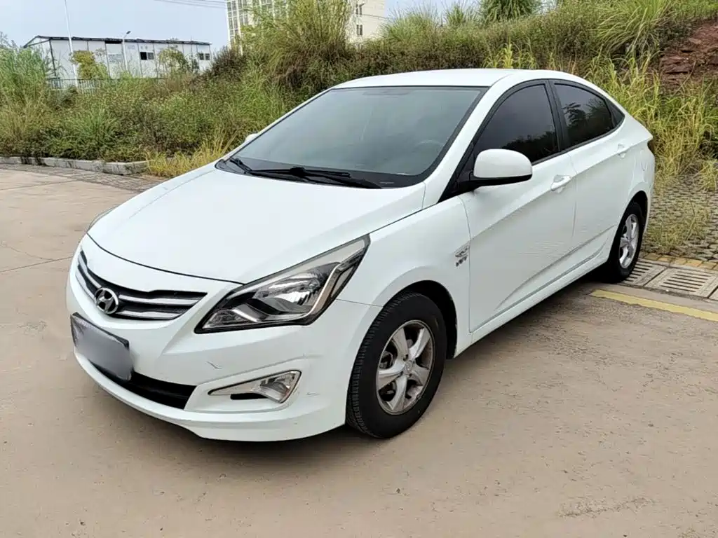 Hyundai Verna — миниатюра 2