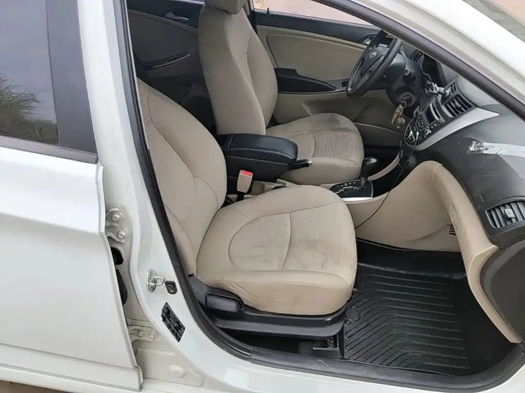 Hyundai Verna — миниатюра 25
