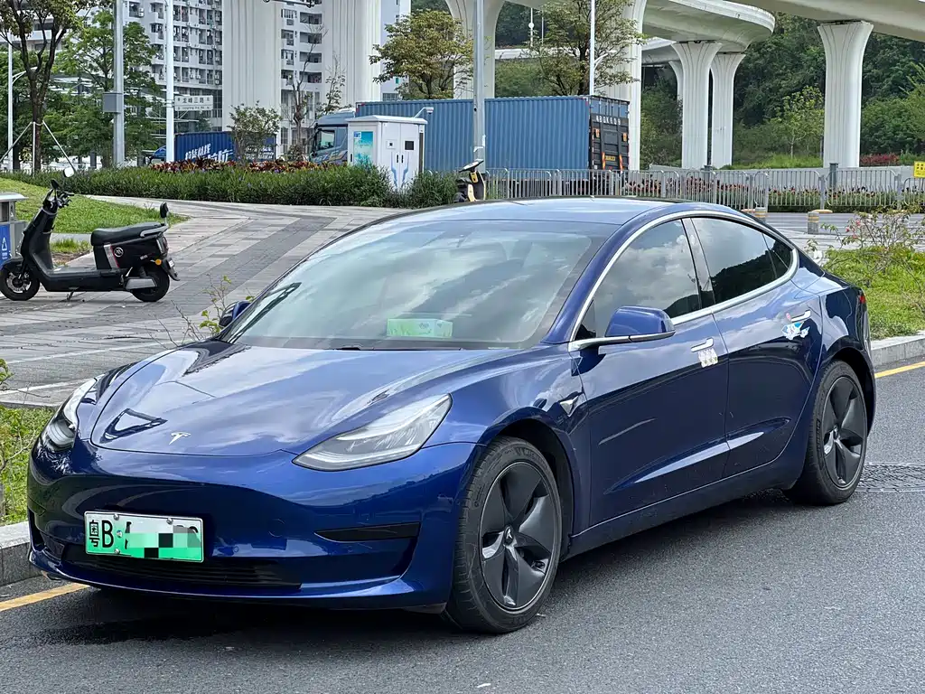 Tesla Model 3 2020