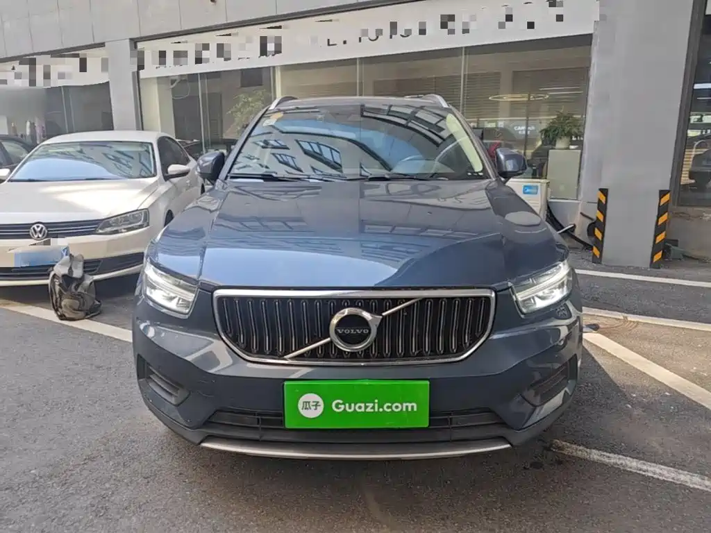 Volvo XC40 — миниатюра 3