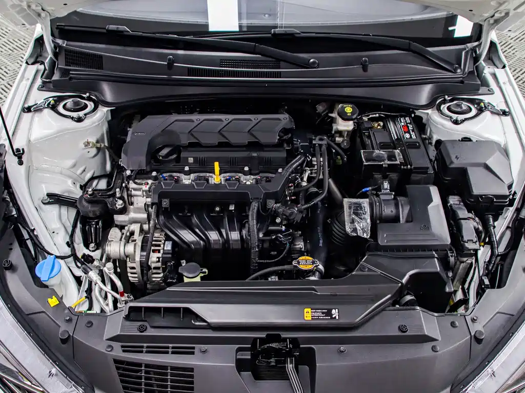 Hyundai Elantra — миниатюра 18