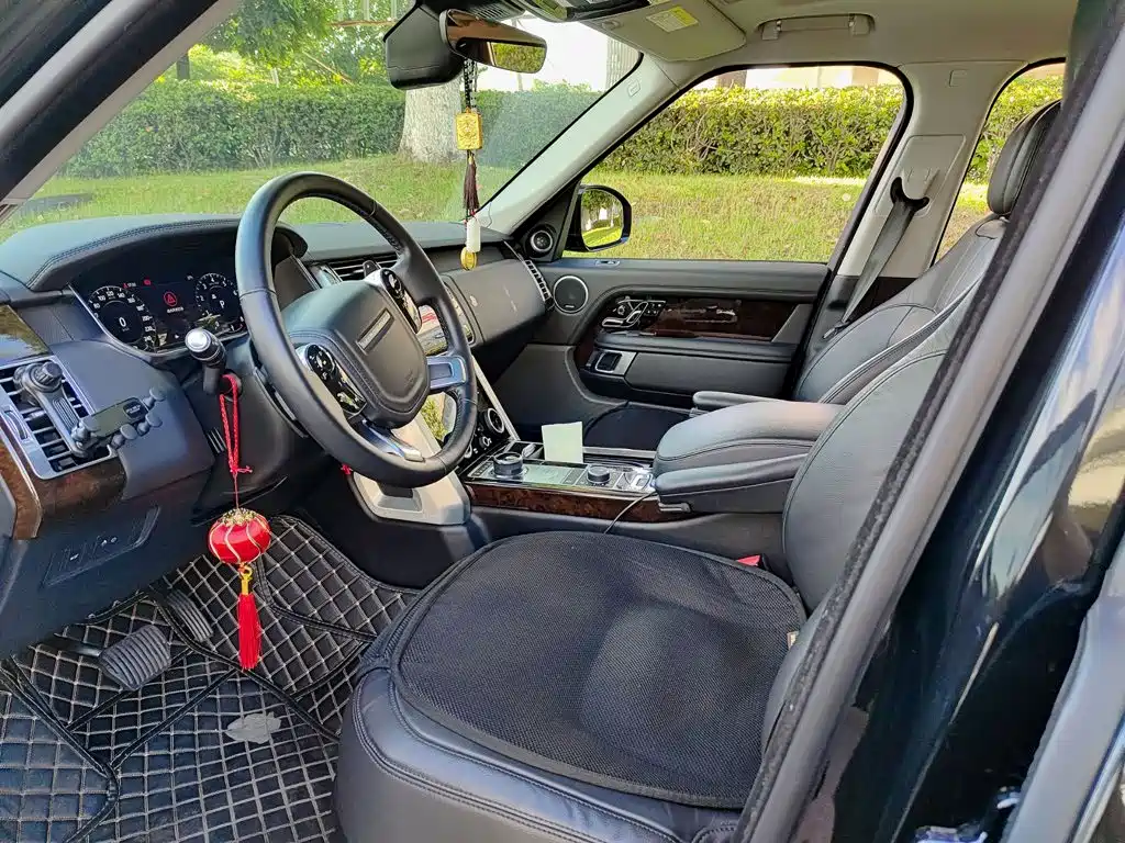 Land Rover Range Rover — миниатюра 7