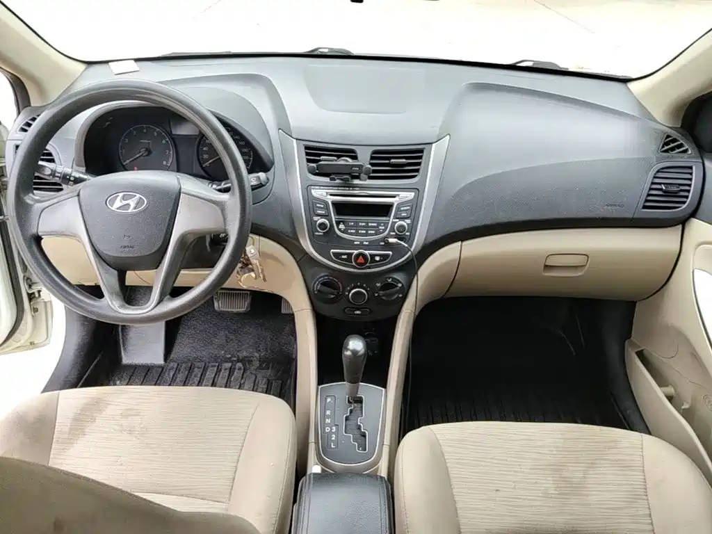 Hyundai Verna — миниатюра 10