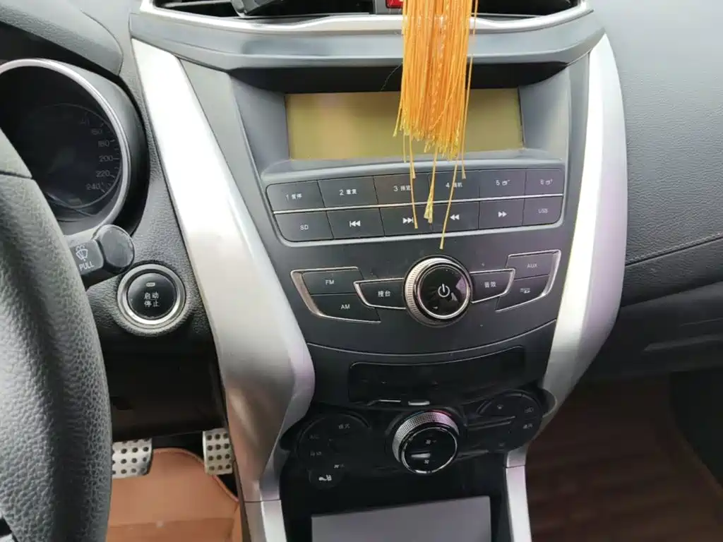 BYD Yuan — миниатюра 13