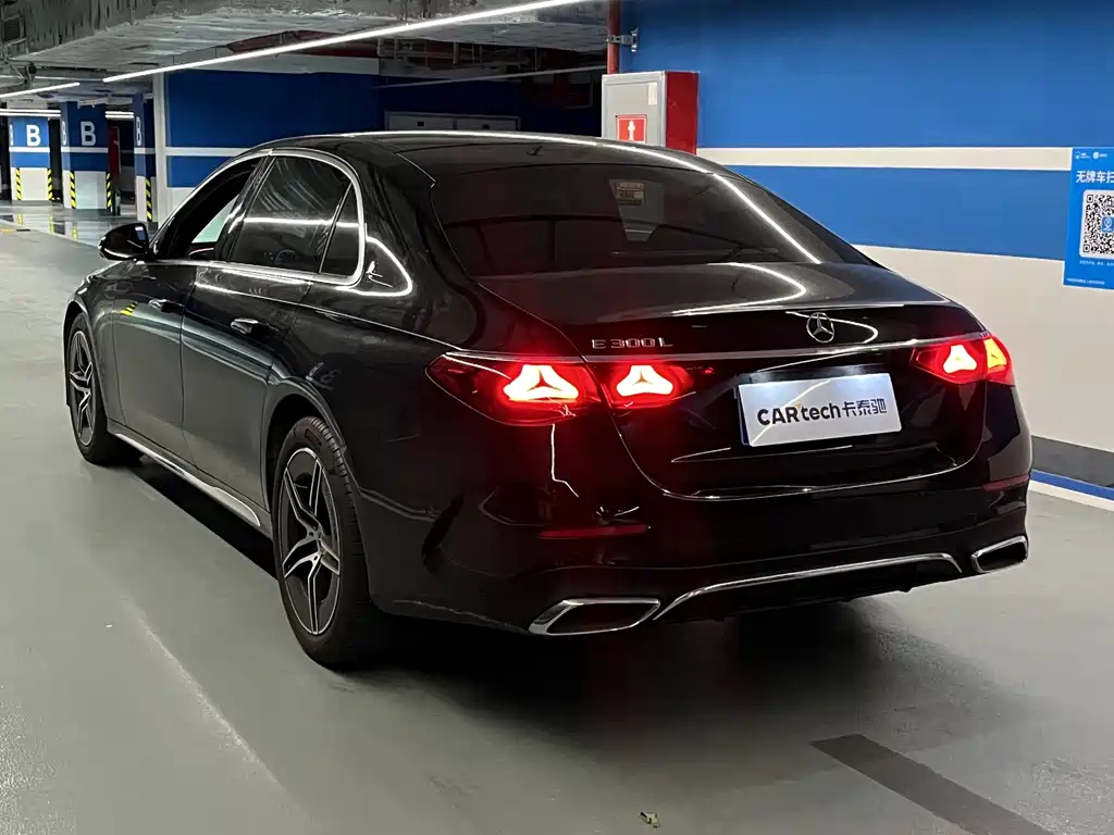 Mercedes-Benz E-Class — миниатюра 4