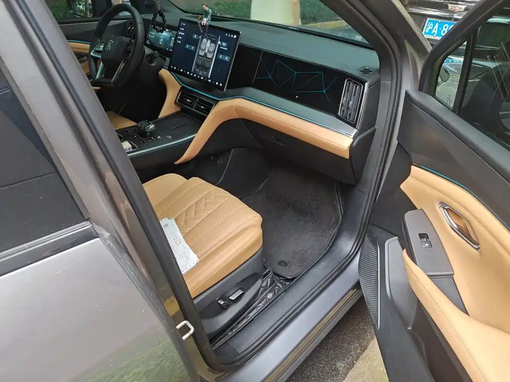 BYD L DM-i — миниатюра 19