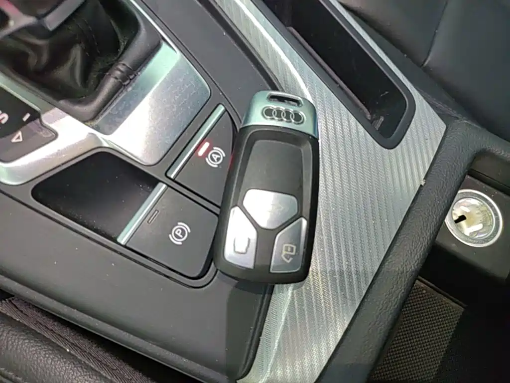 Audi A4L — миниатюра 9