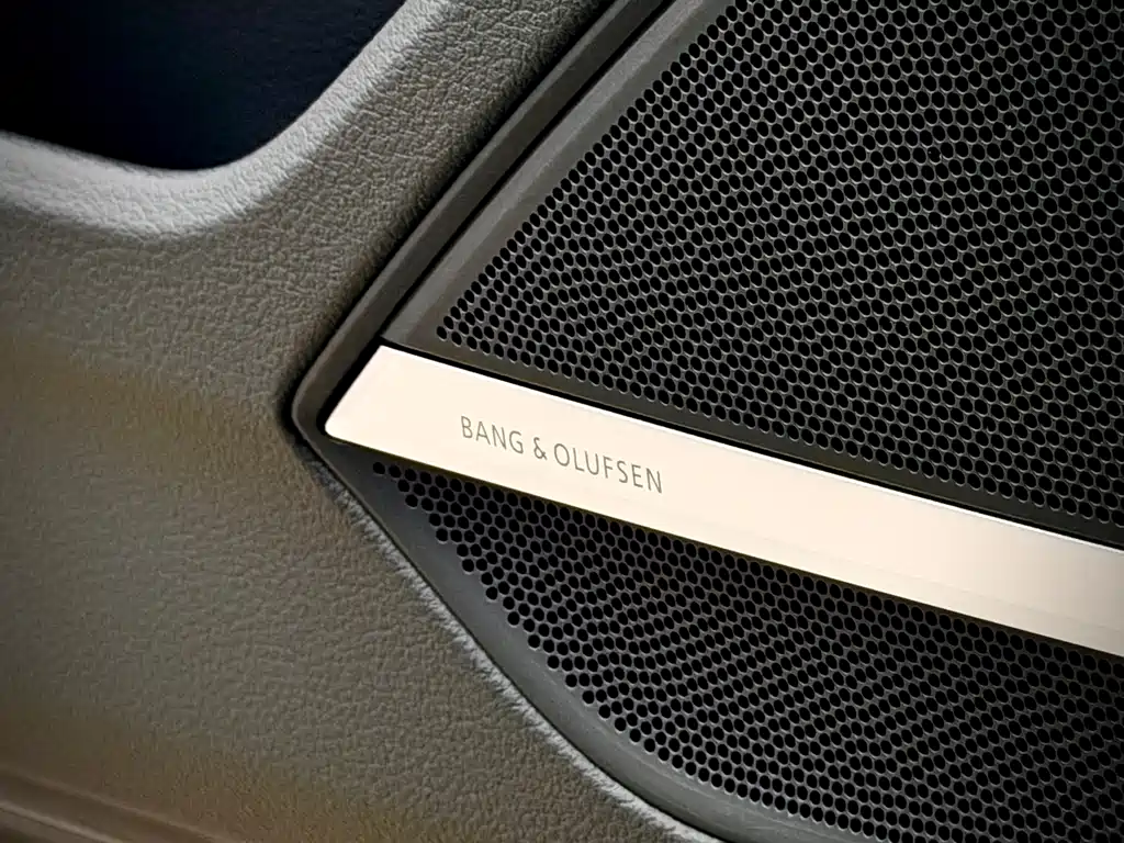 Audi A8 New Energy — миниатюра 11