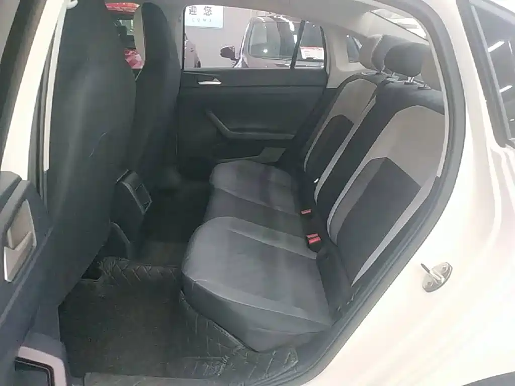 Volkswagen Lavida — миниатюра 17